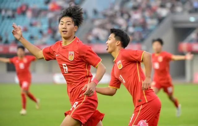1748789830511097073.jpg #(体育)(1)足球——呼和浩特国际锦标赛:中国U16队夺冠XxjpseC007332_20250601_PEPFN0A001.jpg