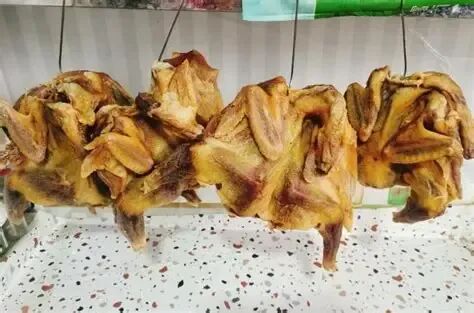 風(fēng)干鹽焗雞的家常做法_風(fēng)干鹽焗雞的做法-味游美食網(wǎng)