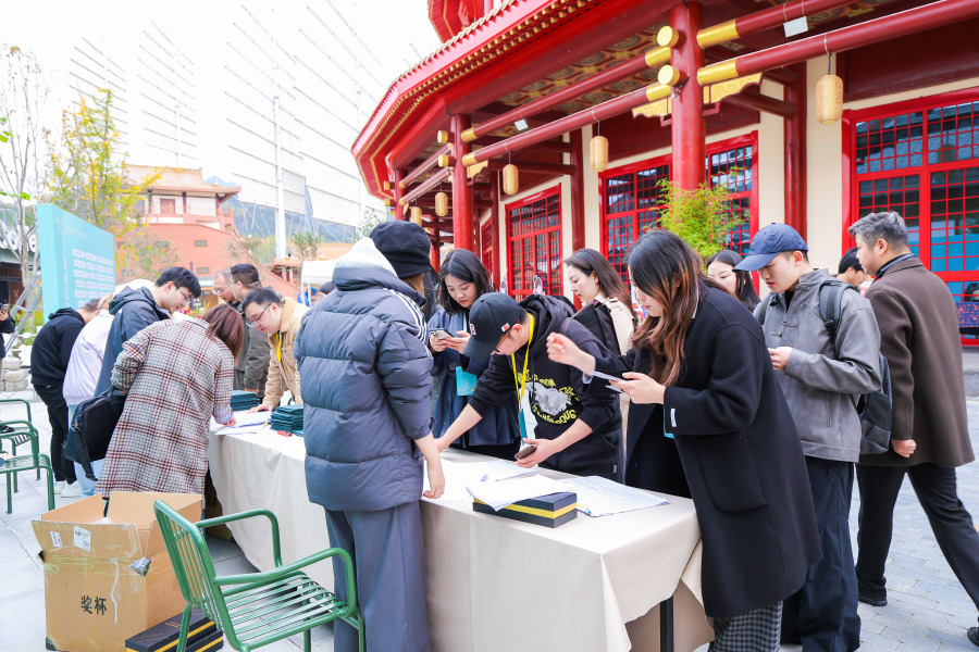 千件文創(chuàng)佳作綻放欒川 2025河南省文化創(chuàng)意大賽成果發(fā)布儀式暨優(yōu)秀獲獎作品展舉辦