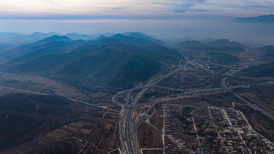 7151073075599164 微信图片_202511031013401.jpg