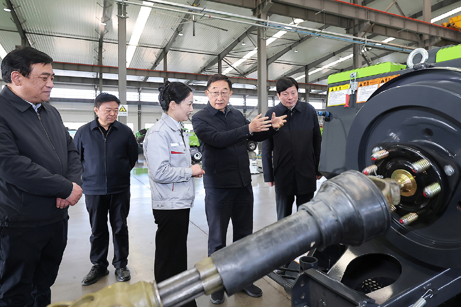 劉寧到新鄉(xiāng)市獲嘉縣紅旗區(qū)調(diào)研時(shí)強(qiáng)調(diào)：落實(shí)落細(xì)黨的二十屆四中全會精神 發(fā)揮優(yōu)勢把農(nóng)業(yè)建成現(xiàn)代化大產(chǎn)業(yè)