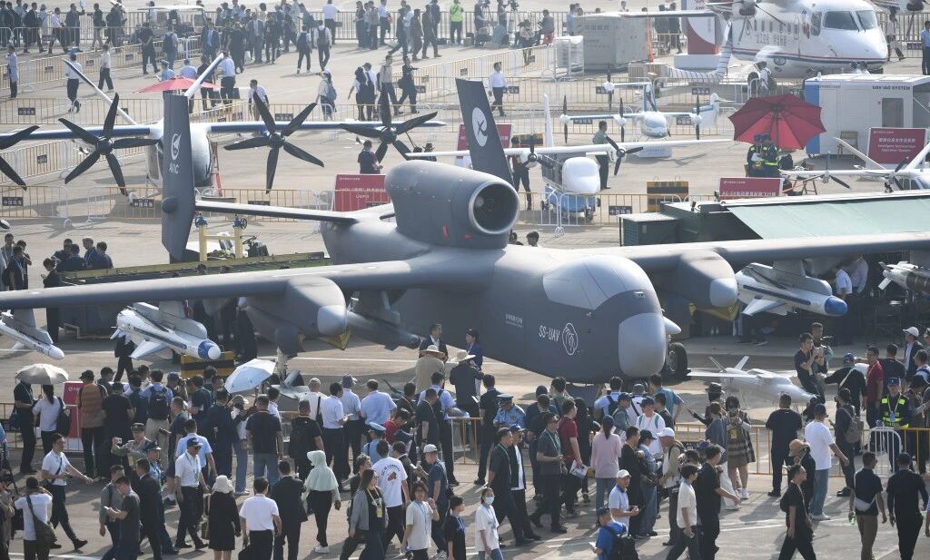 中俄轟炸機日本周邊巡邏國防部：應對安全挑戰| 星島加拿大都市網多倫多