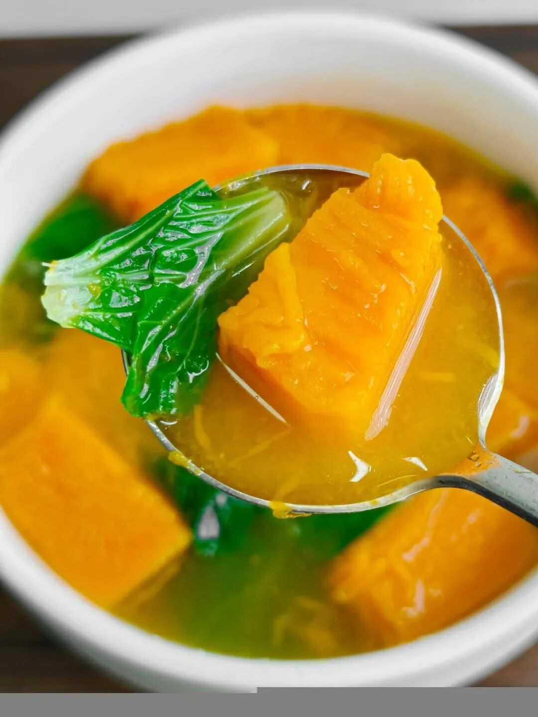 南瓜青菜湯制作步驟1