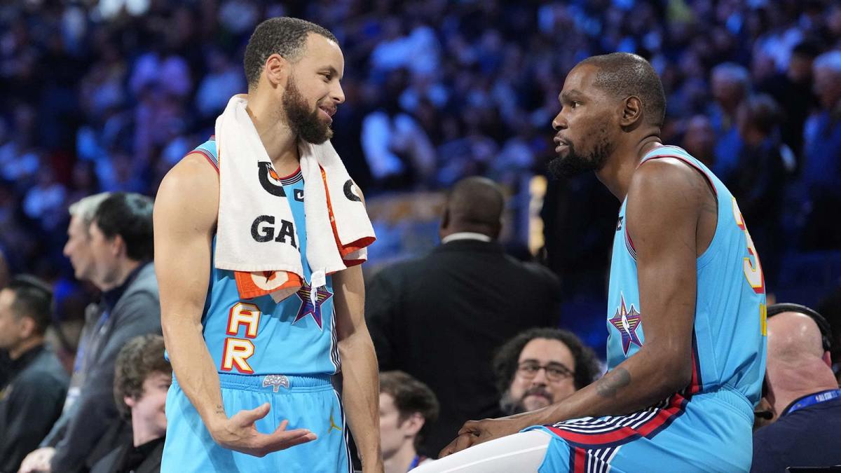 Shaq’s OGs guard Stephen Curry (30) of the Golden State Warriors and forward Kevin Durant (35) of the Phoenix Suns look on in the game against Chuck’s Global Stars during the 2025 NBA All Star Game at Chase Center.