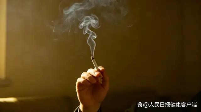 烟散了，“毒”还在！二手烟能飘25米，三手烟能潜伏19个月—顶端新闻