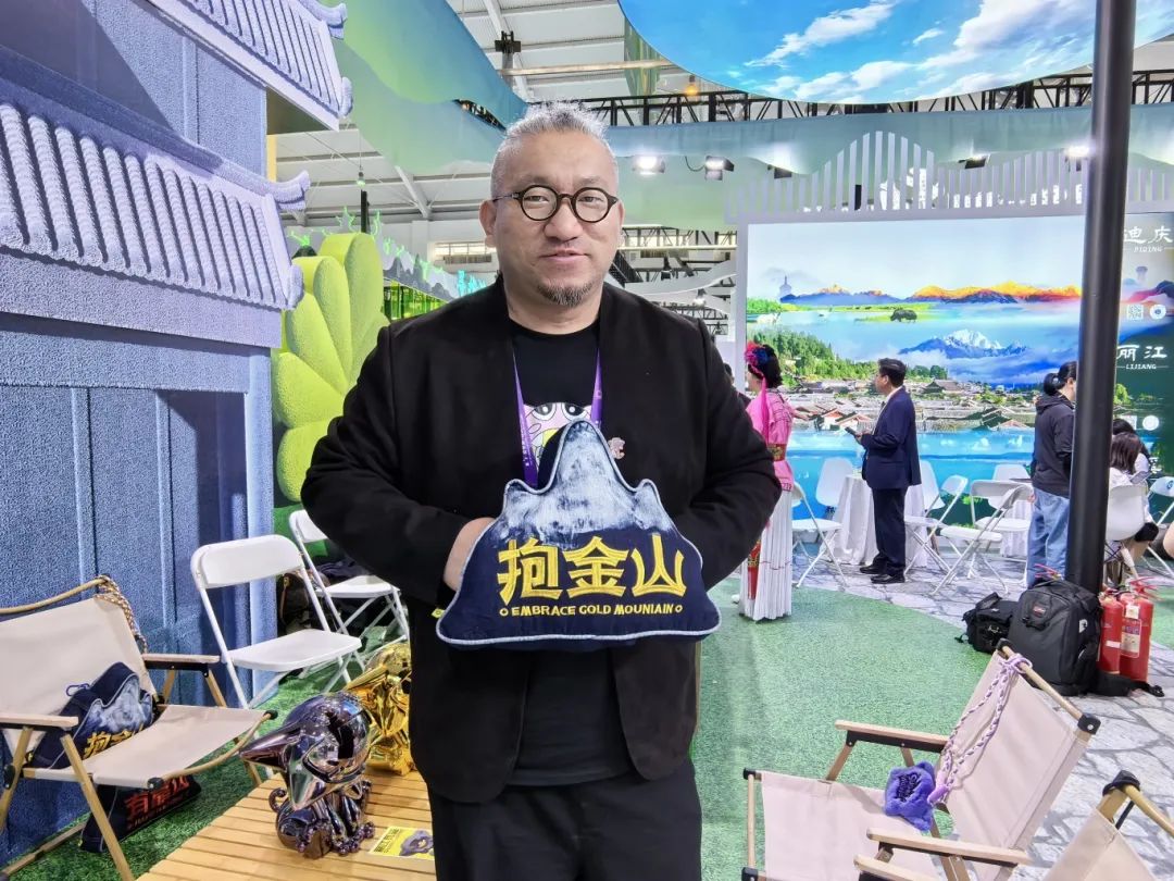 丽江瓦猫品牌创始人秦树义 期俊军 摄.jpg