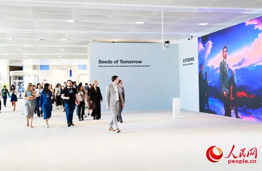6月22日，记者探营2025天津夏季达沃斯论坛，目前各项工作已准备就绪。人民网记者 崔新耀摄