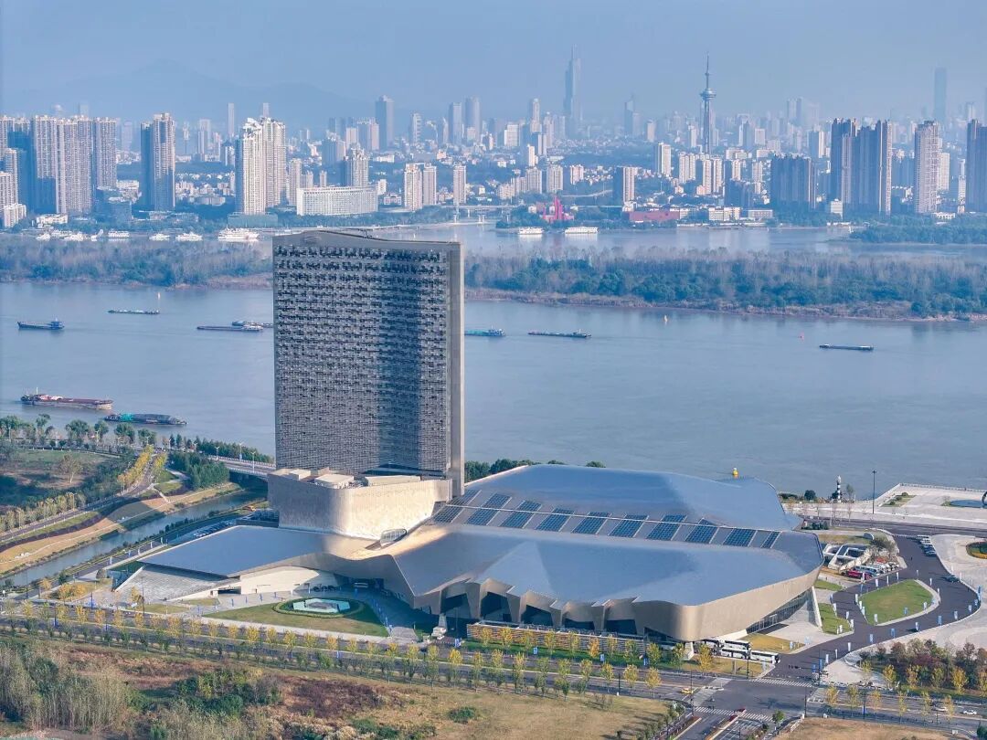 12月16日至17日，2025兩岸企業家峰會年會將在南京揚子江國際會議中心舉行。李博 攝