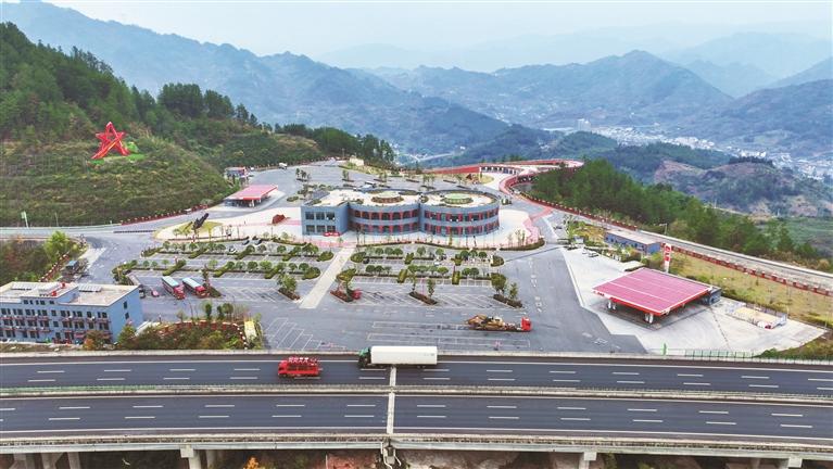 dD0xNzY1NzUyOTgyX3I9OTdjNTFmZjJfdz03NjdfcT0xMDBfZT1qcGc=.webp 112A0815.jpg